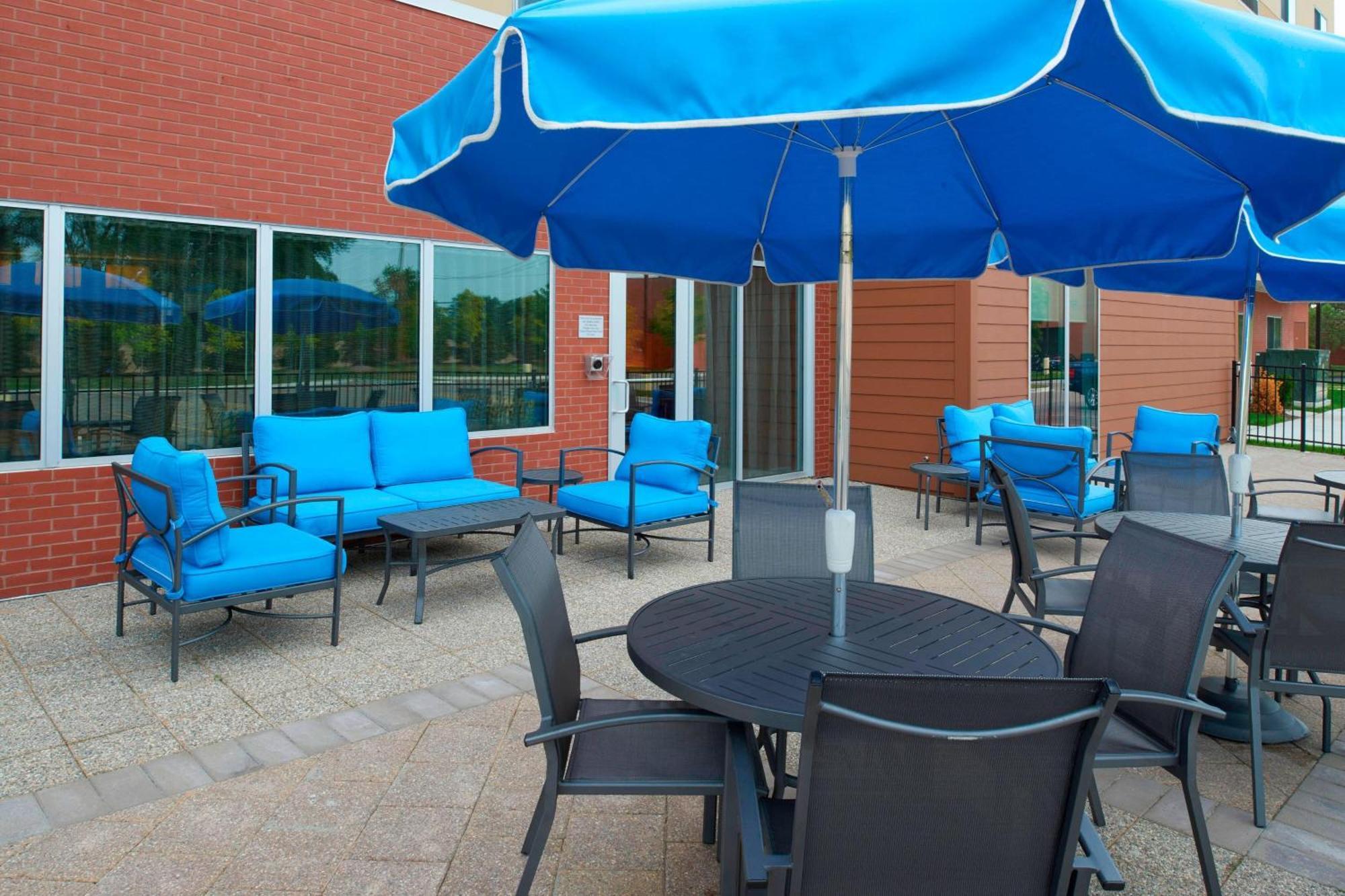 Fairfield Inn & Suites By Marriott Detroit Troy Exterior foto